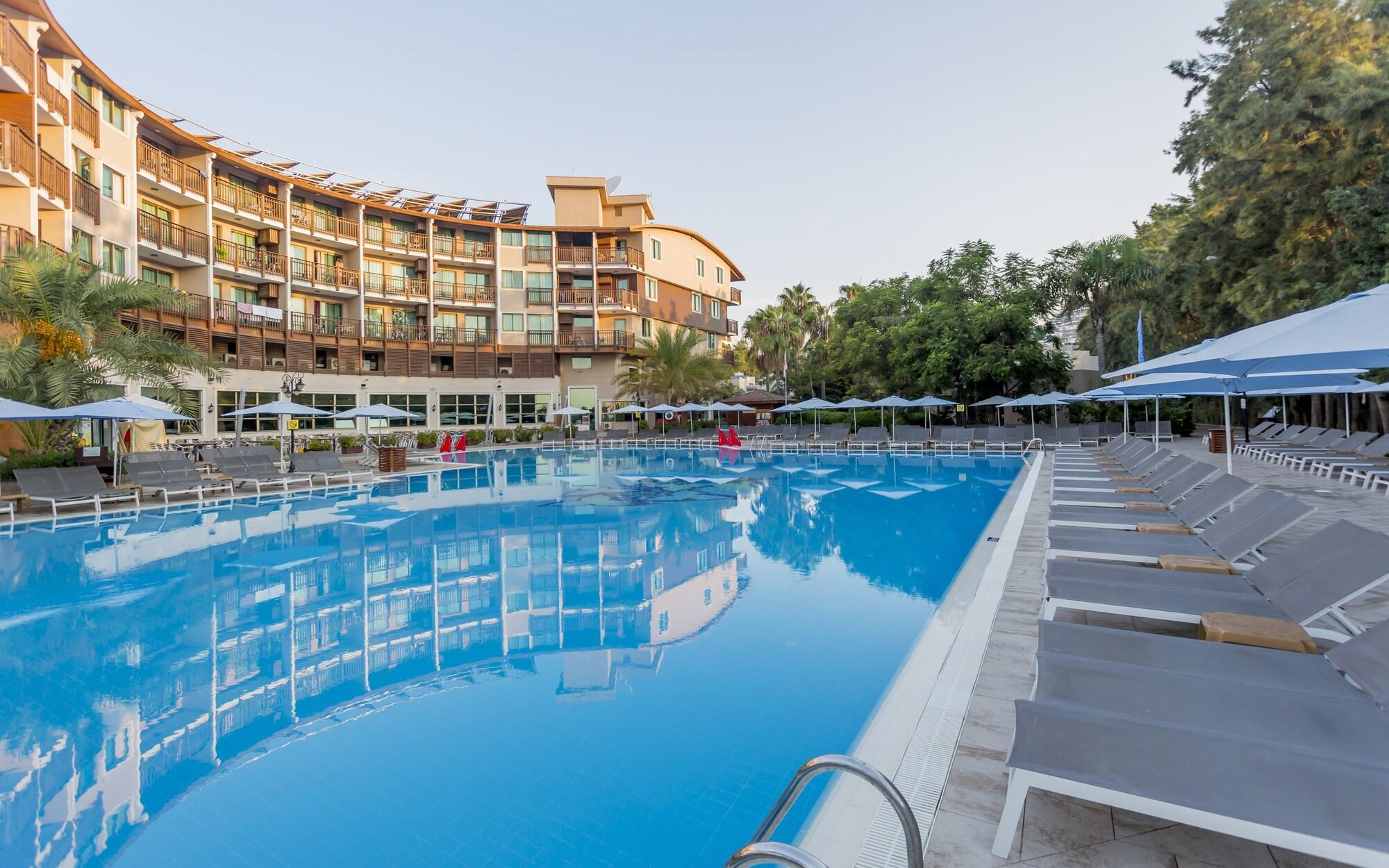 Club Dem Spa & Resort Hotel Konaklı Extérieur photo
